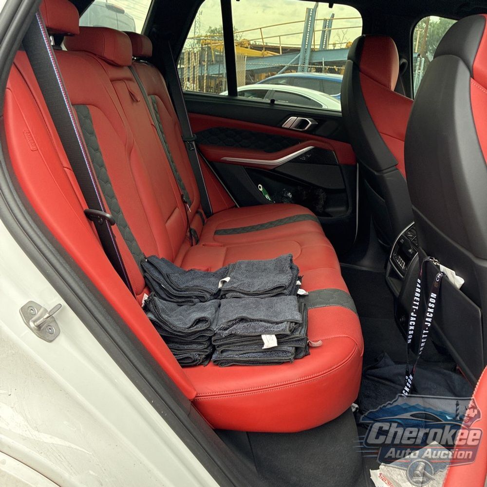 2022 BMW X5 M Base