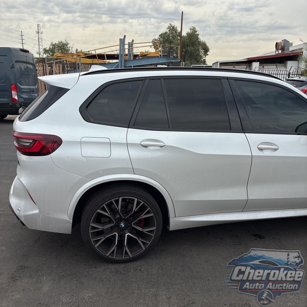 2022 BMW X5 M Base