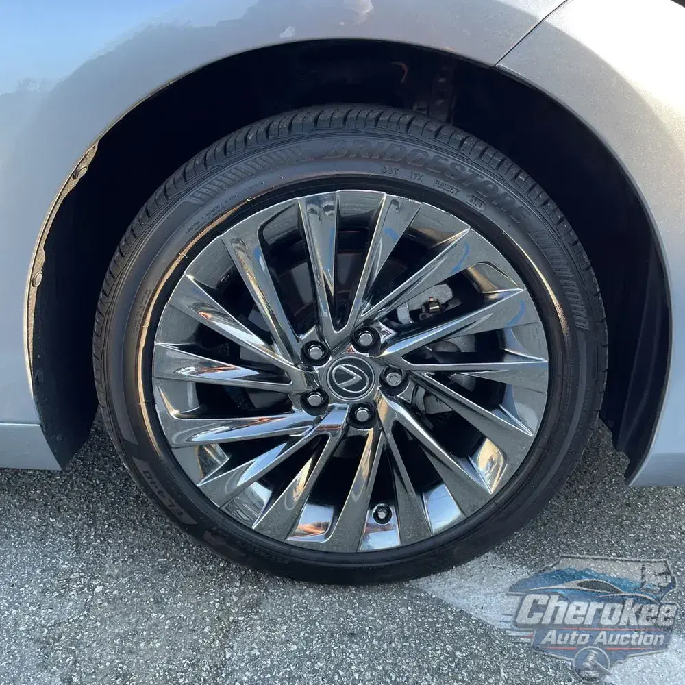 2025 Lexus ES 300h Luxury