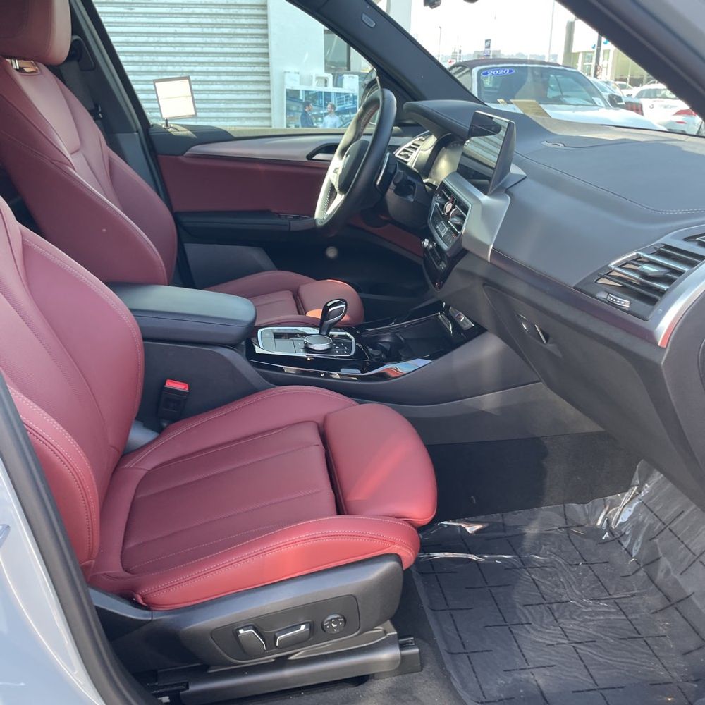 2024 BMW X3 M40i