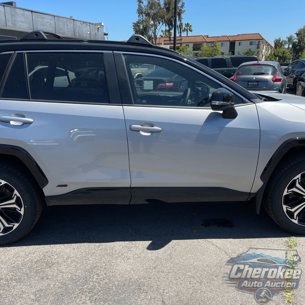 2025 Toyota RAV4 Plug-in Hybrid XSE