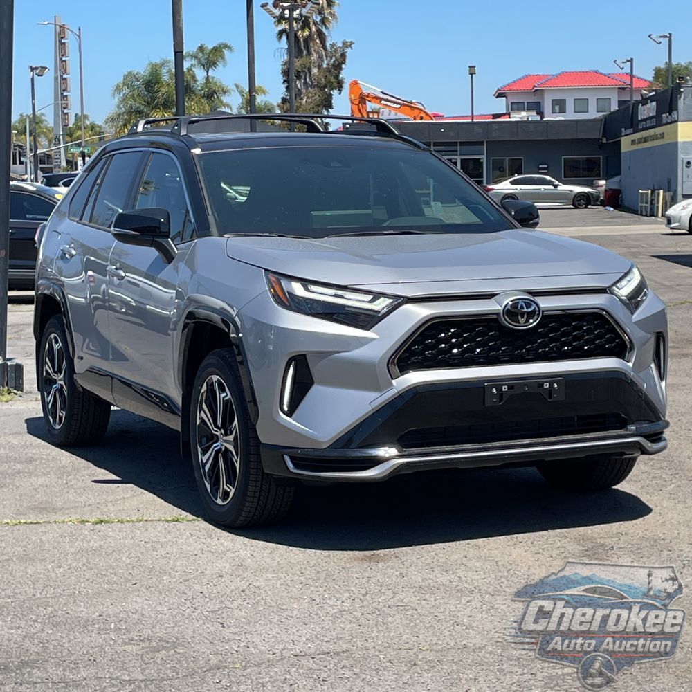 2025 Toyota RAV4 Plug-in Hybrid XSE