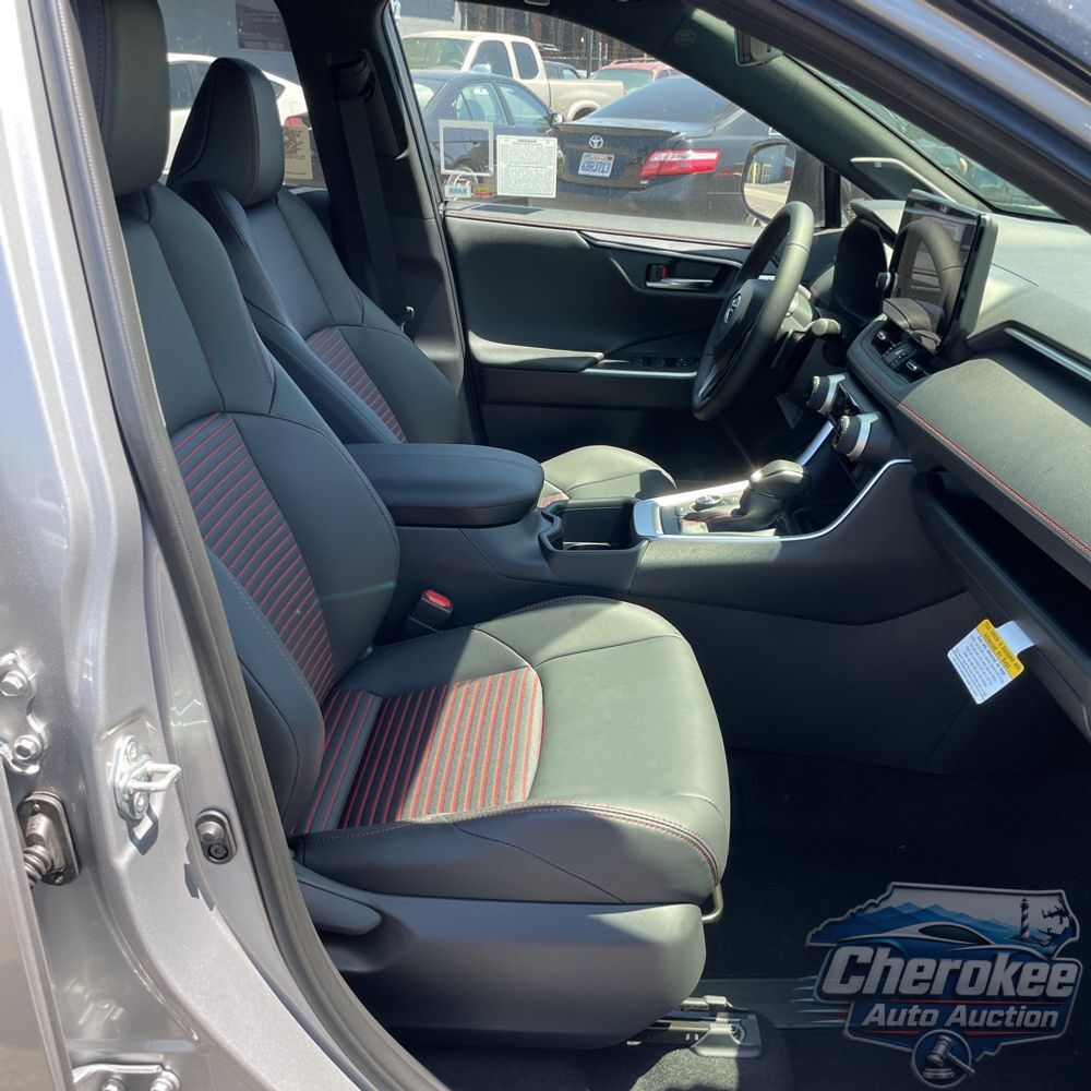 2025 Toyota RAV4 Plug-in Hybrid XSE