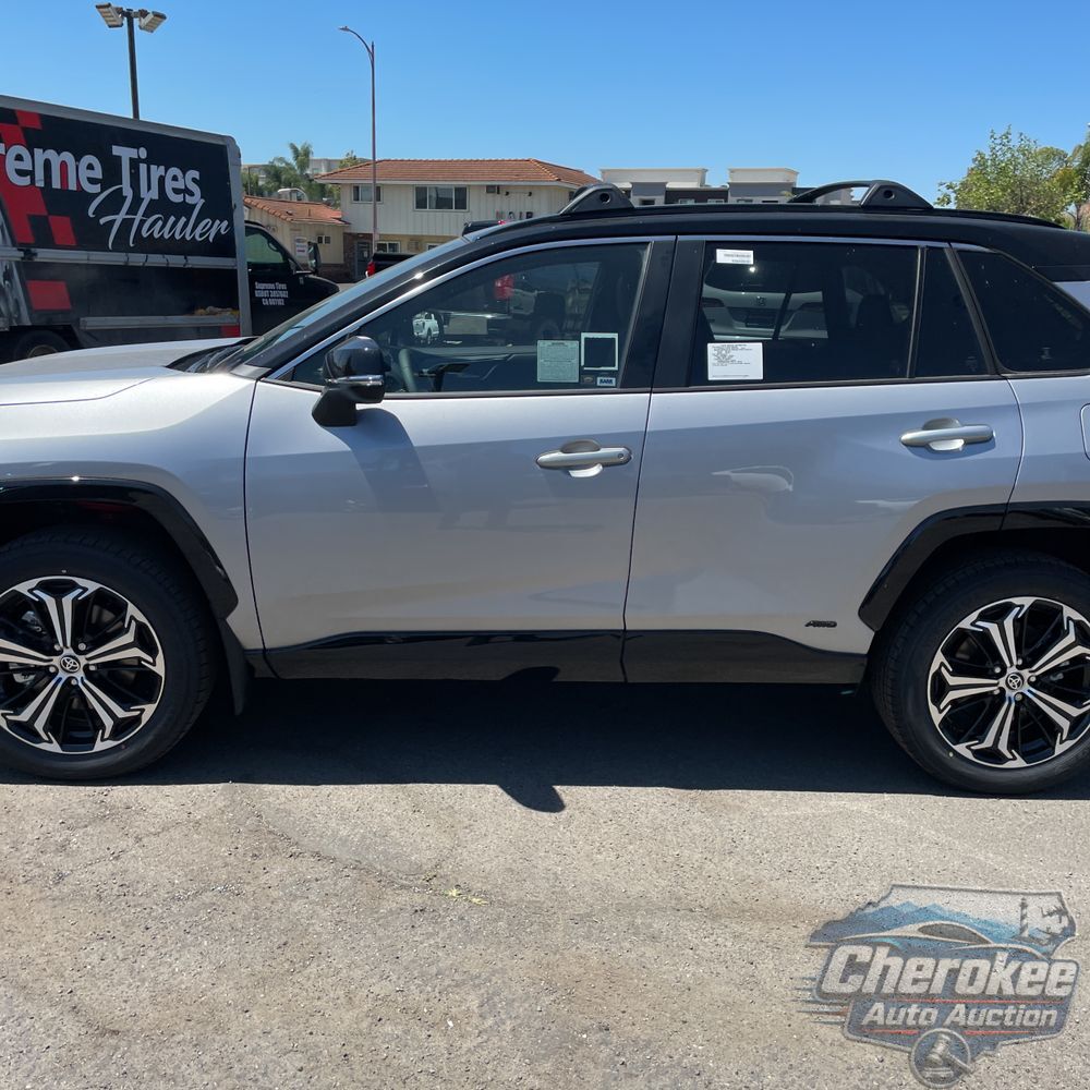 2025 Toyota RAV4 Plug-in Hybrid XSE