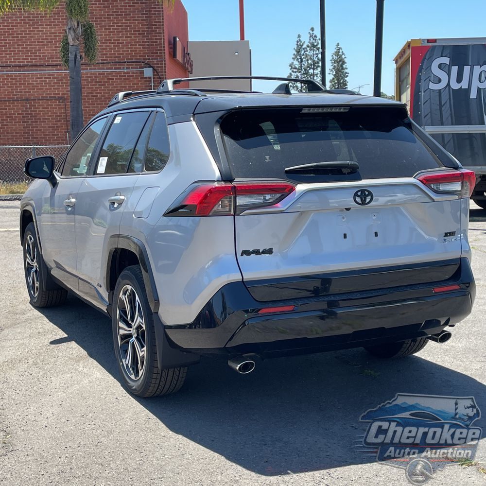 2025 Toyota RAV4 Plug-in Hybrid XSE