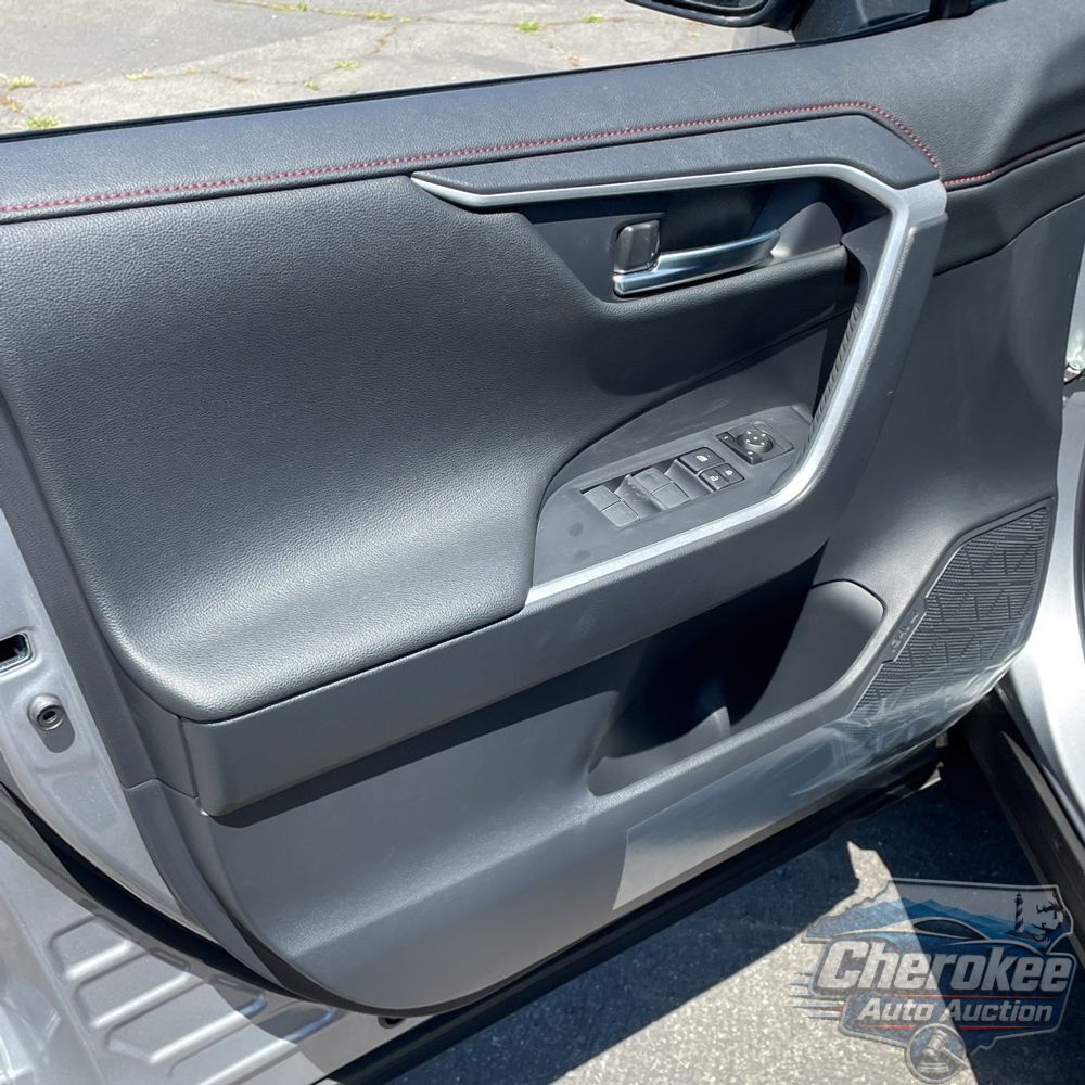 2025 Toyota RAV4 Plug-in Hybrid XSE