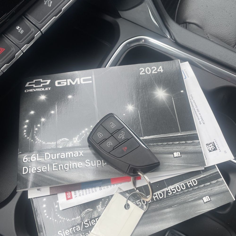 2024 GMC Sierra 2500HD Denali