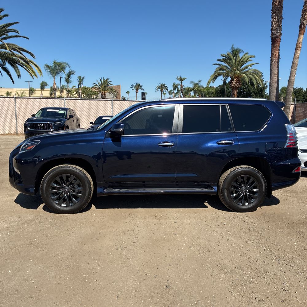 2023 Lexus GX 460 Base