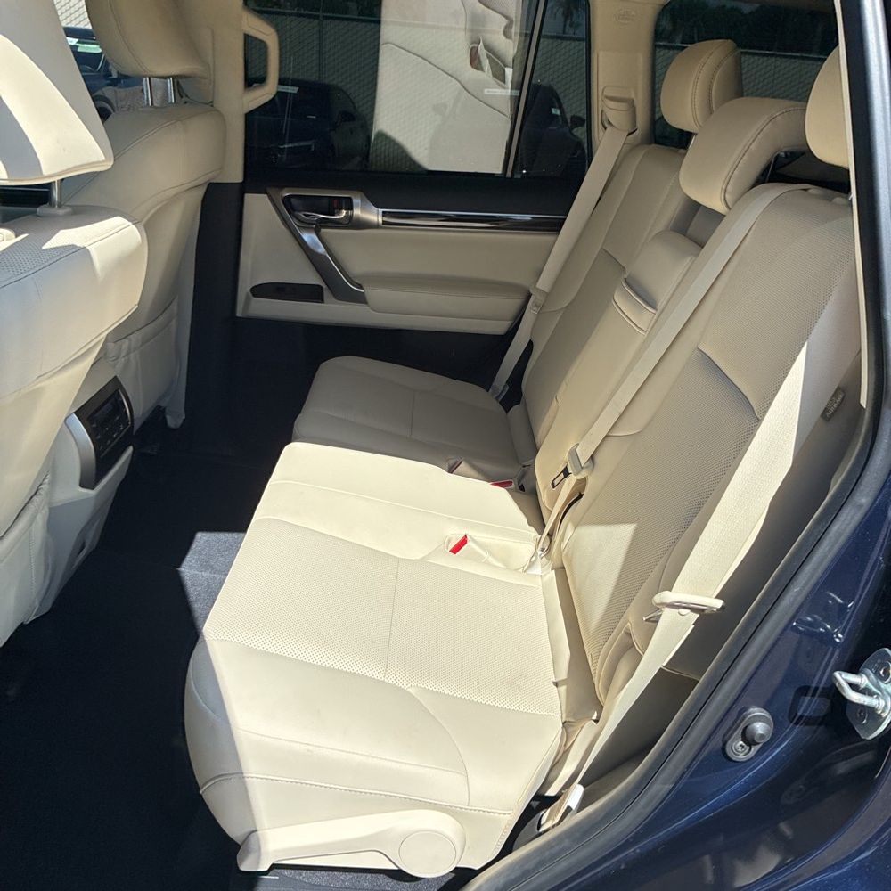 2023 Lexus GX 460 Base