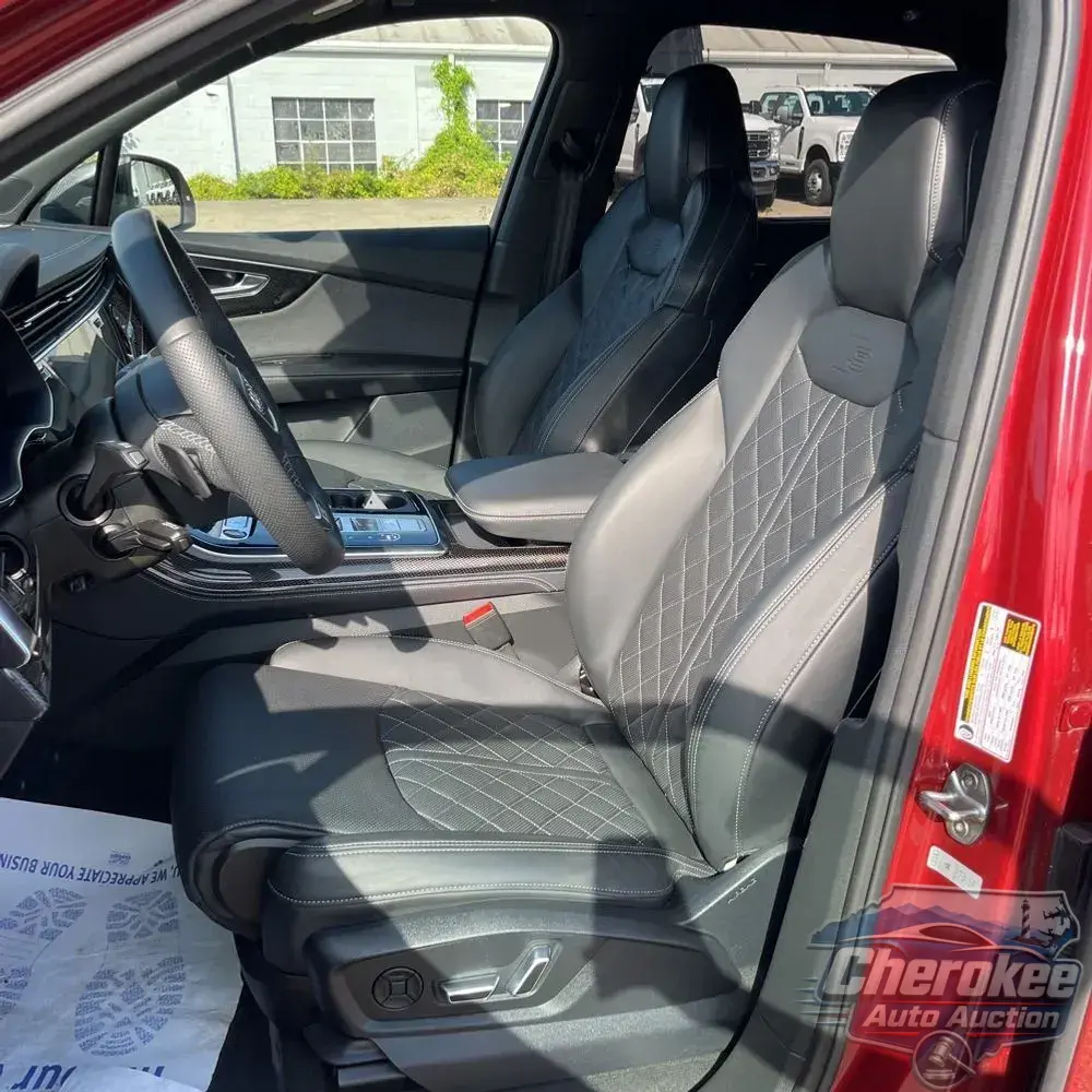 2024 Audi SQ7 Prestige