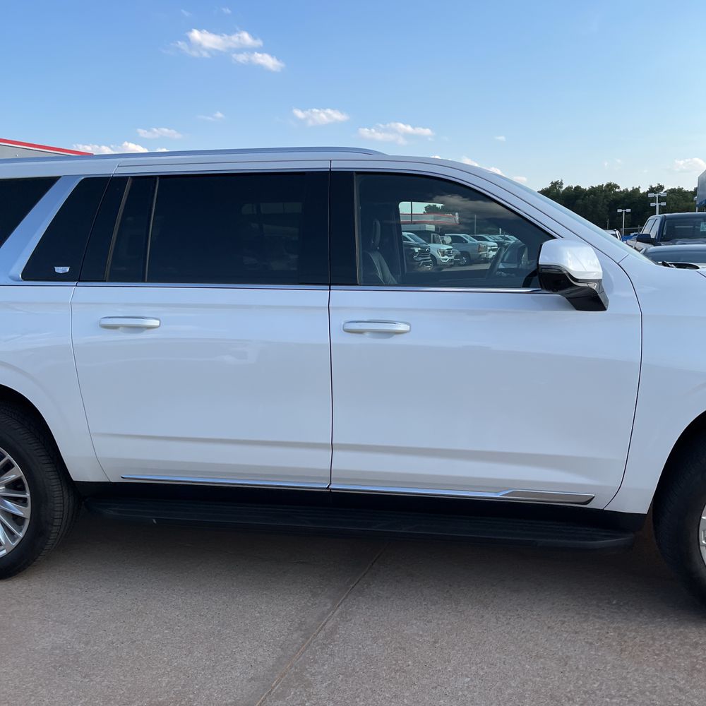 2025 Cadillac Escalade ESV Premium Luxury