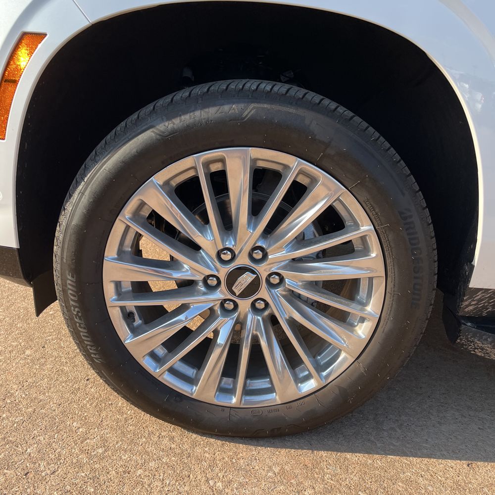 2025 Cadillac Escalade ESV Premium Luxury