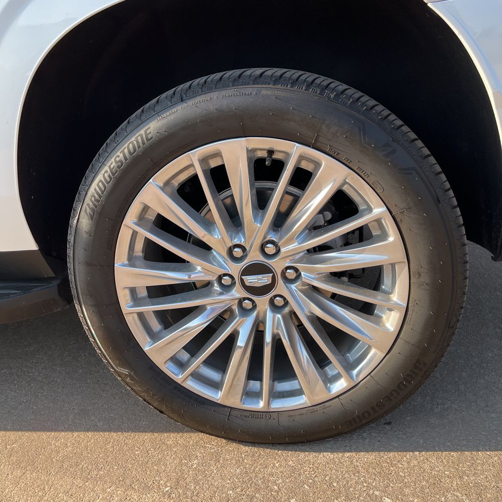 2025 Cadillac Escalade ESV Premium Luxury