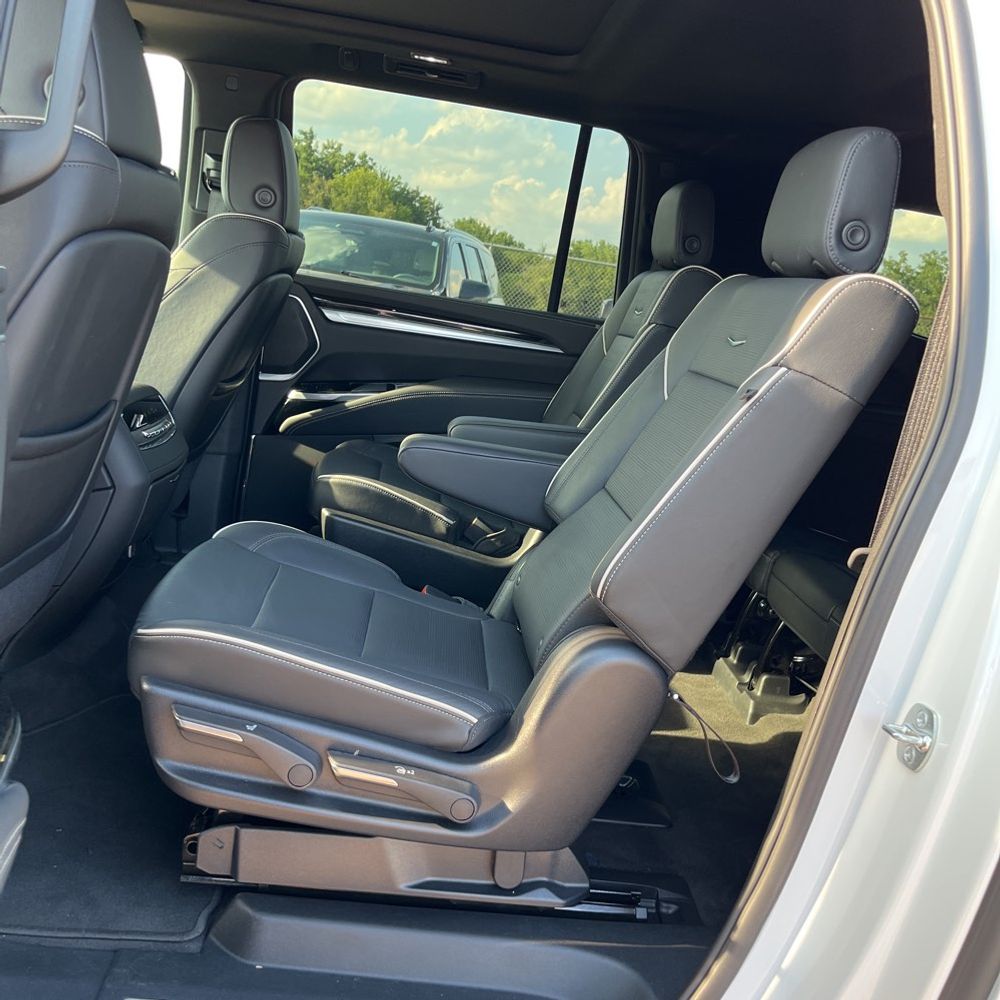 2025 Cadillac Escalade ESV Premium Luxury