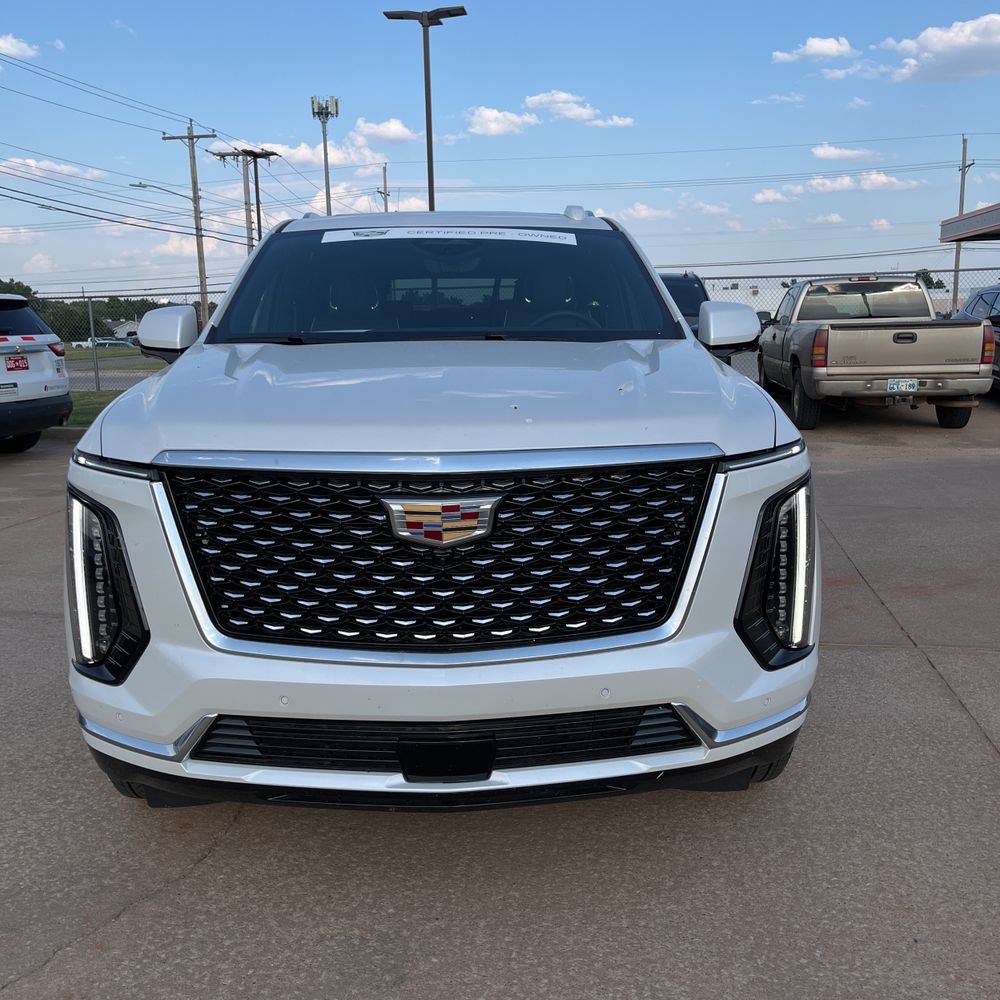 2025 Cadillac Escalade ESV Premium Luxury