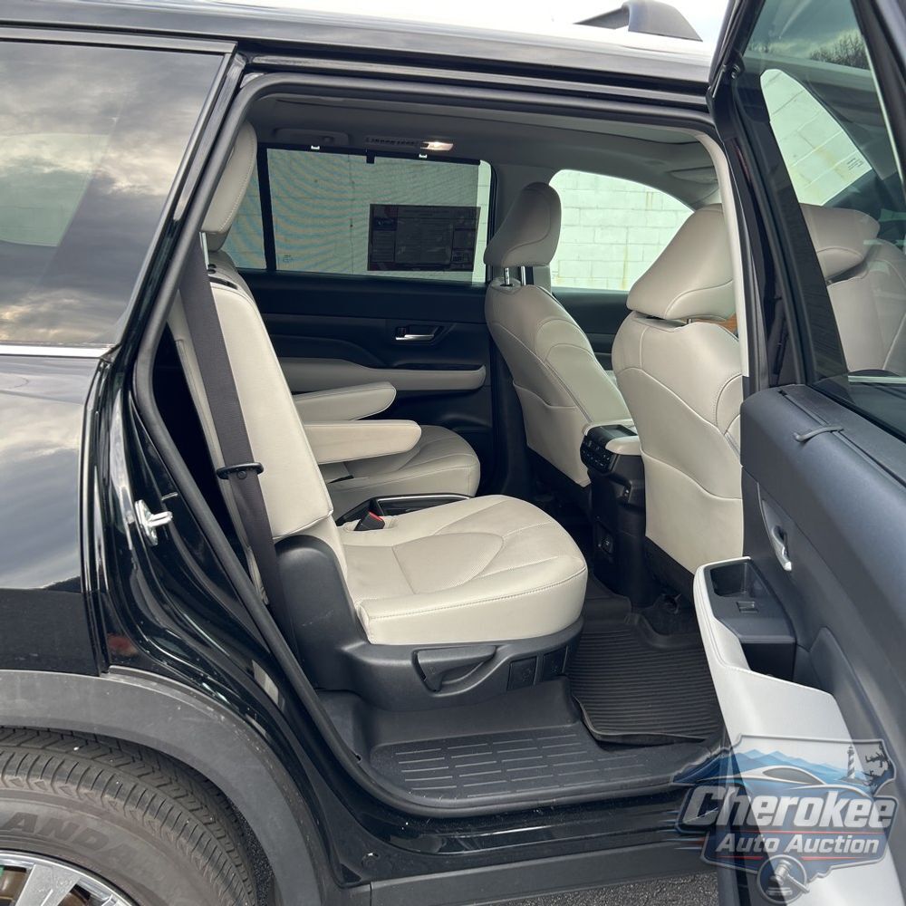 2024 Toyota Grand Highlander Platinum