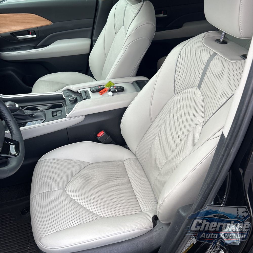 2024 Toyota Grand Highlander Platinum