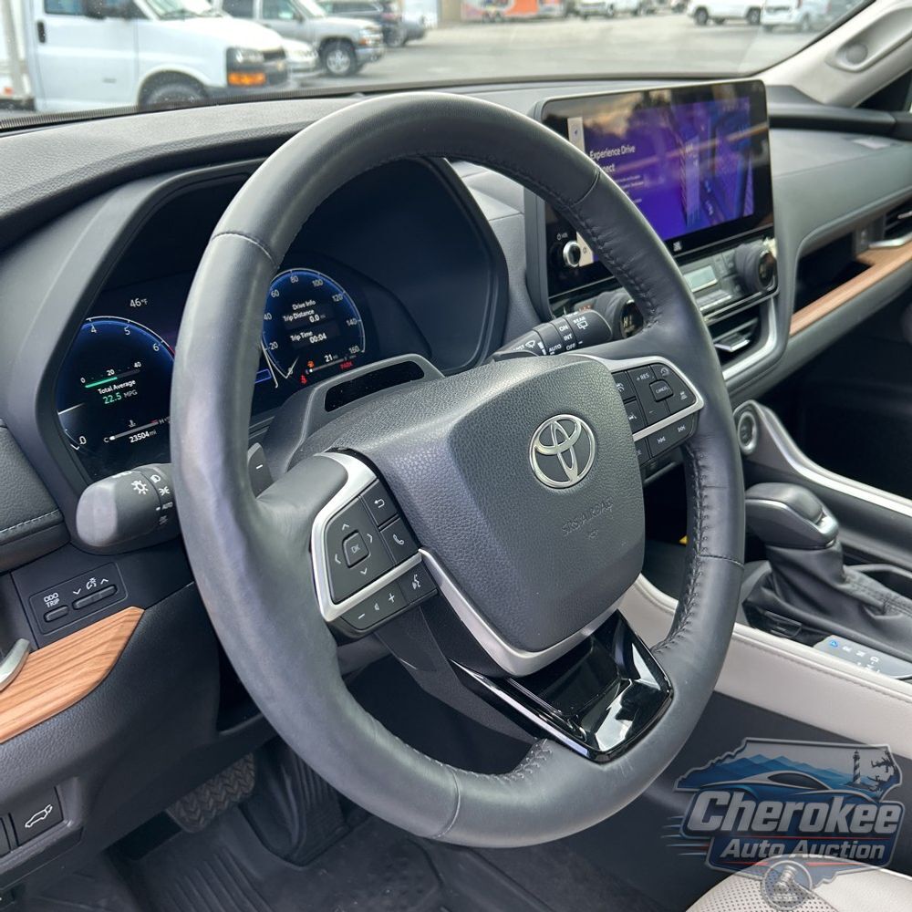2024 Toyota Grand Highlander Platinum