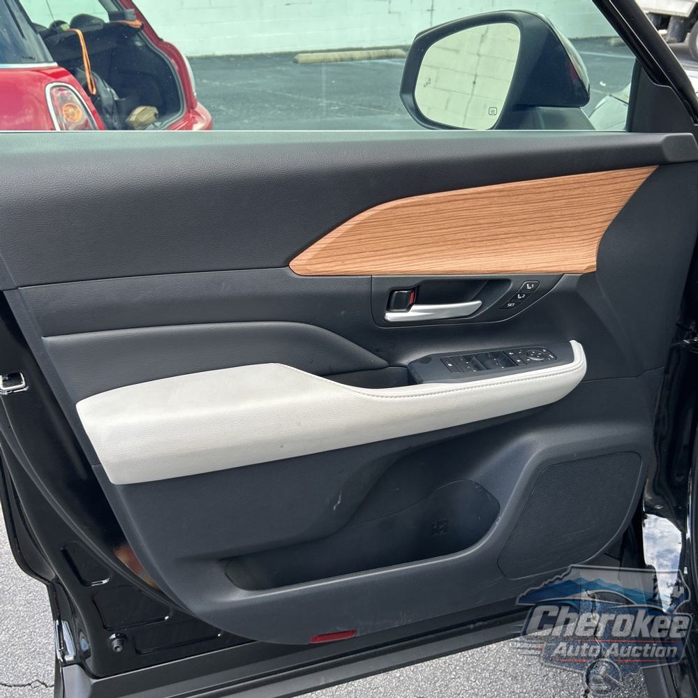 2024 Toyota Grand Highlander Platinum