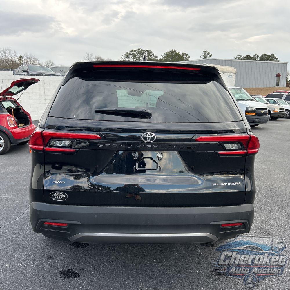 2024 Toyota Grand Highlander Platinum