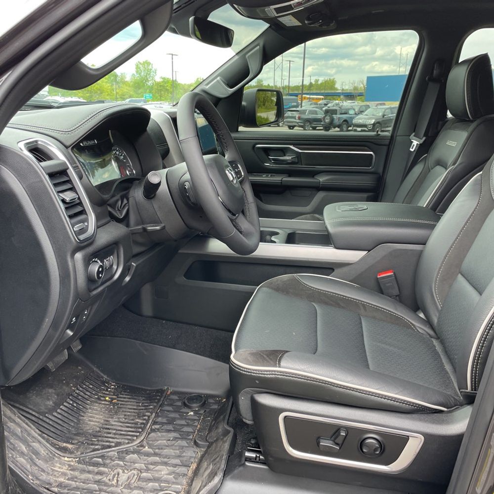 2025 Ram 1500 Laramie