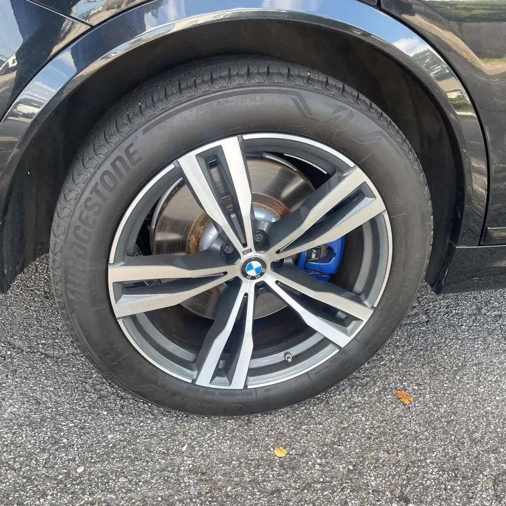 2023 BMW X7 M60i