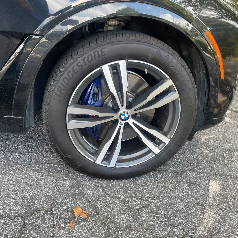 2023 BMW X7 M60i