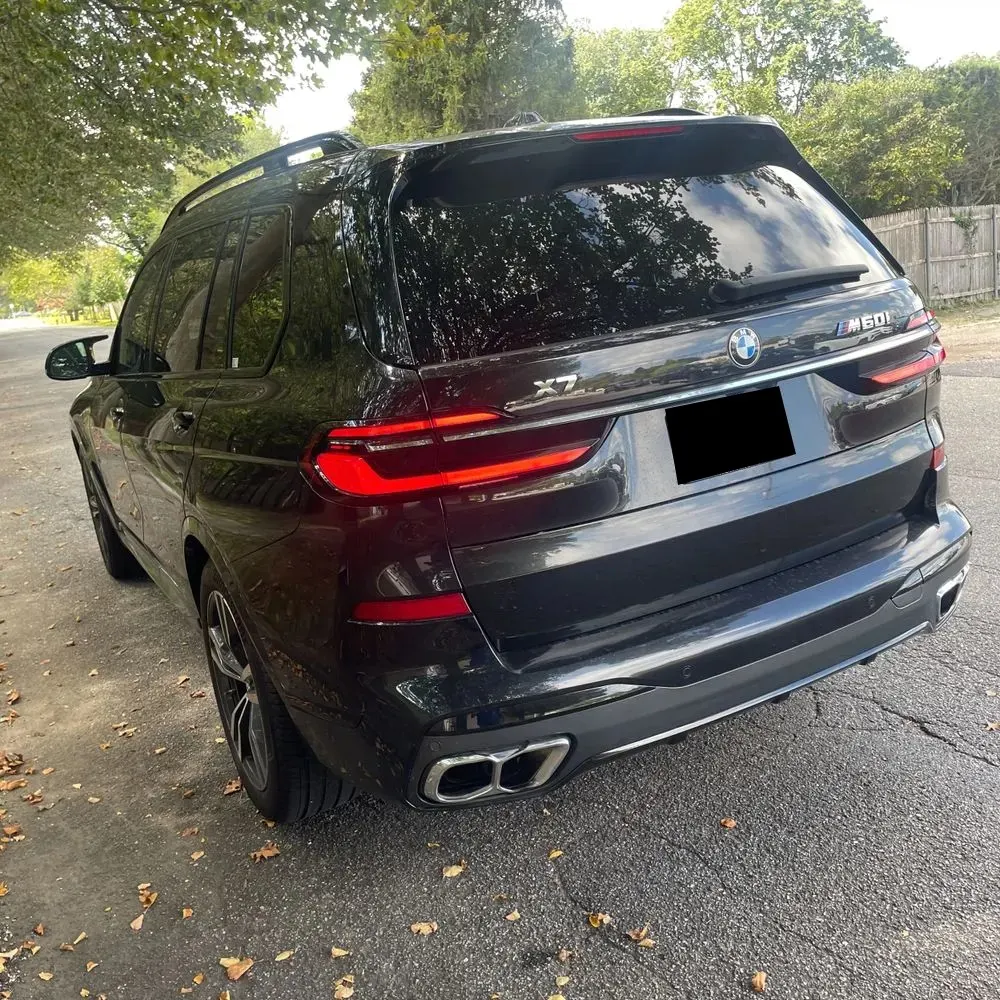 2023 BMW X7 M60i