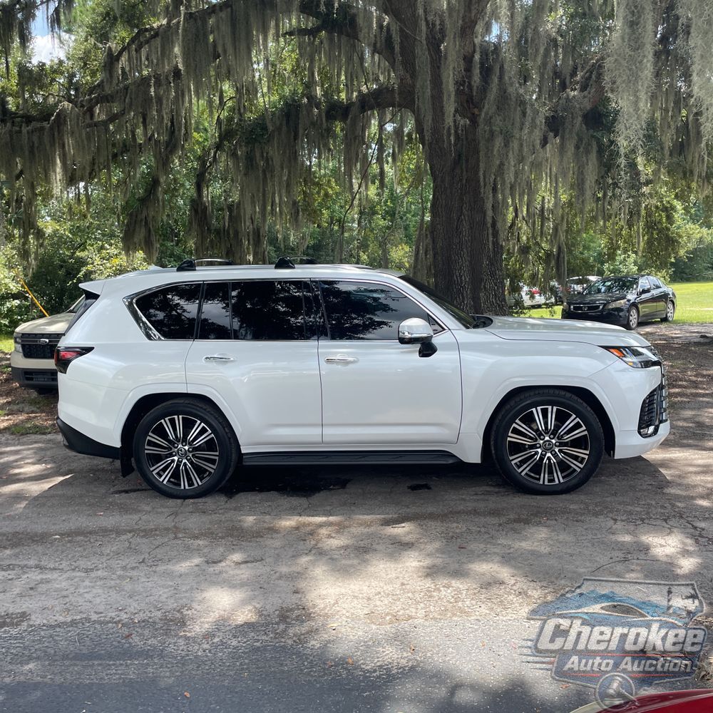 2024 Lexus LX 600 Luxury