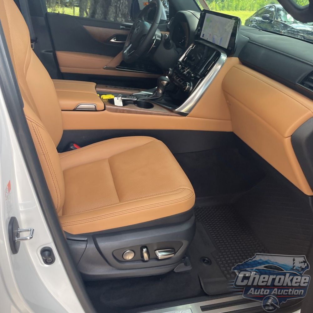 2024 Lexus LX 600 Luxury
