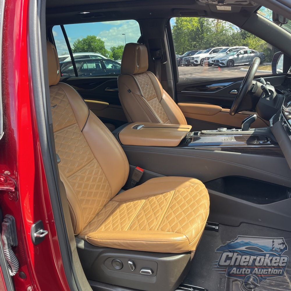 2023 Cadillac Escalade ESV Premium Luxury