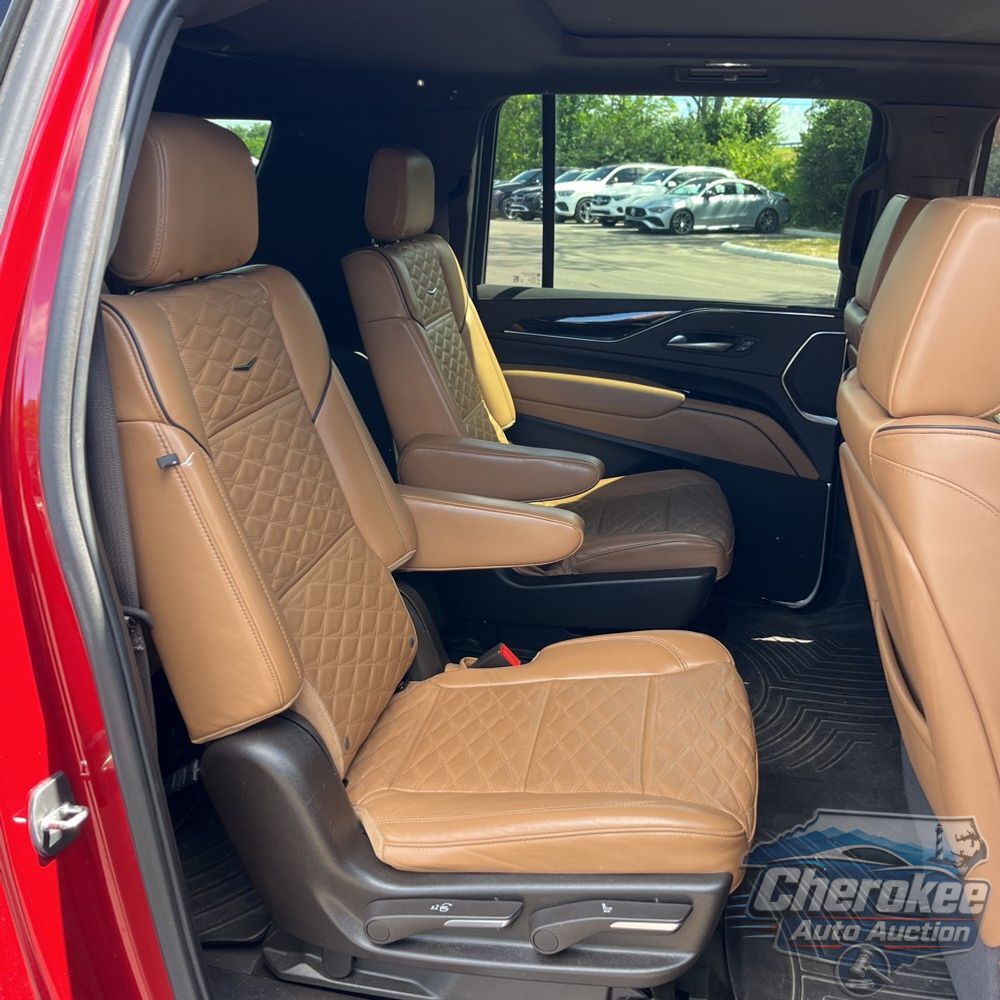 2023 Cadillac Escalade ESV Premium Luxury