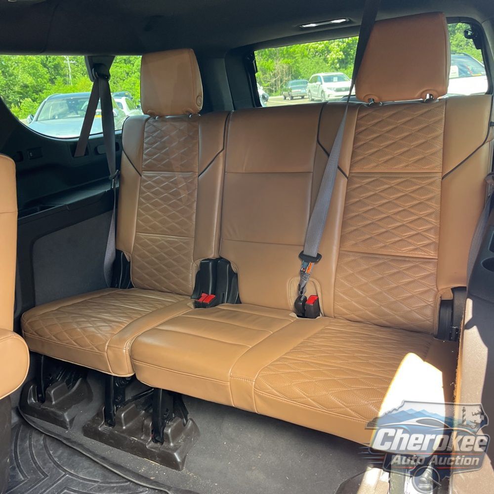 2023 Cadillac Escalade ESV Premium Luxury