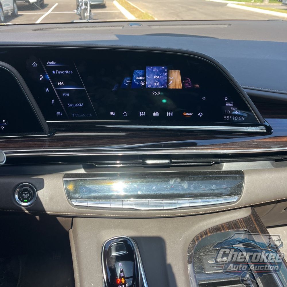 2023 Cadillac Escalade ESV Premium Luxury