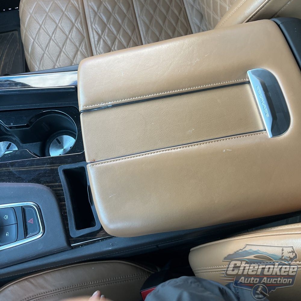 2023 Cadillac Escalade ESV Premium Luxury