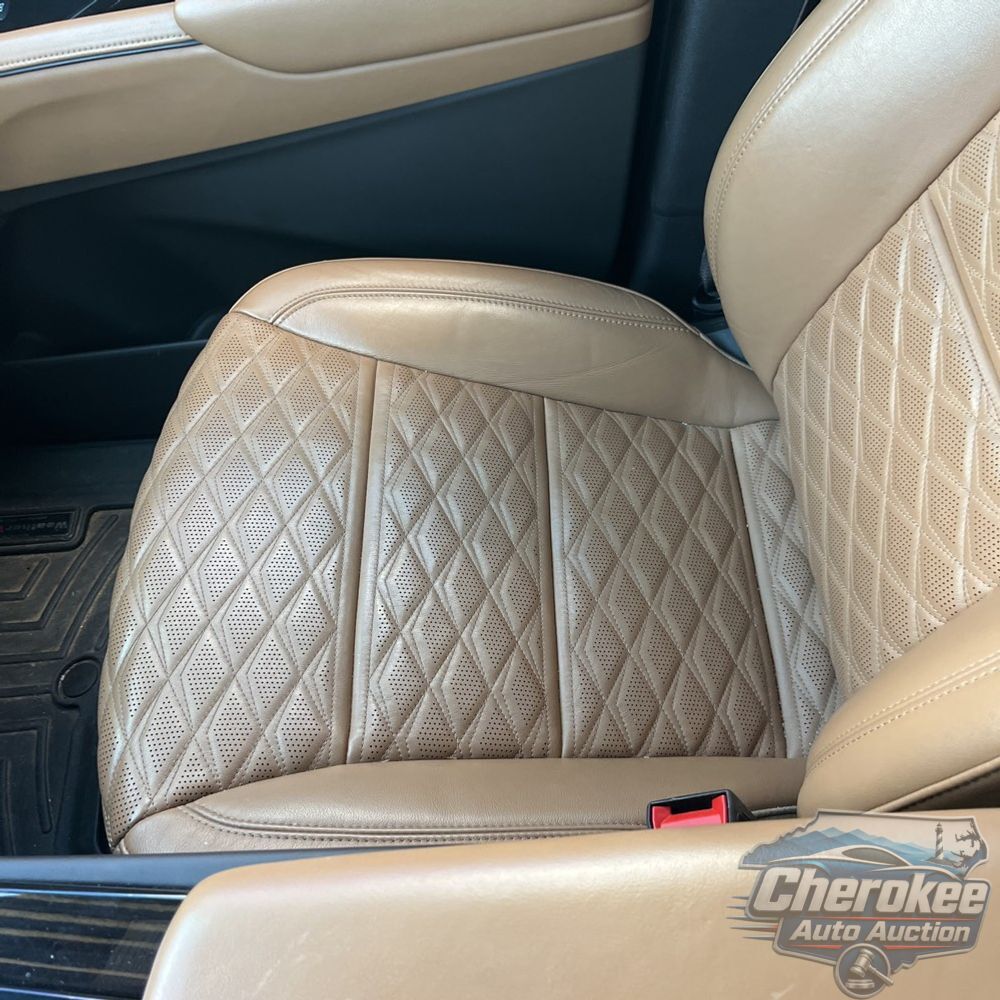 2023 Cadillac Escalade ESV Premium Luxury
