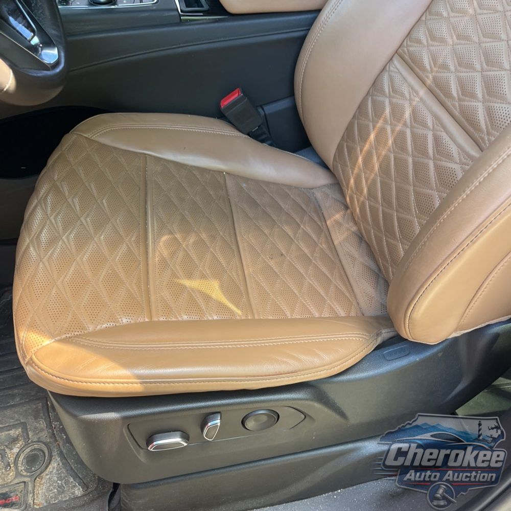 2023 Cadillac Escalade ESV Premium Luxury