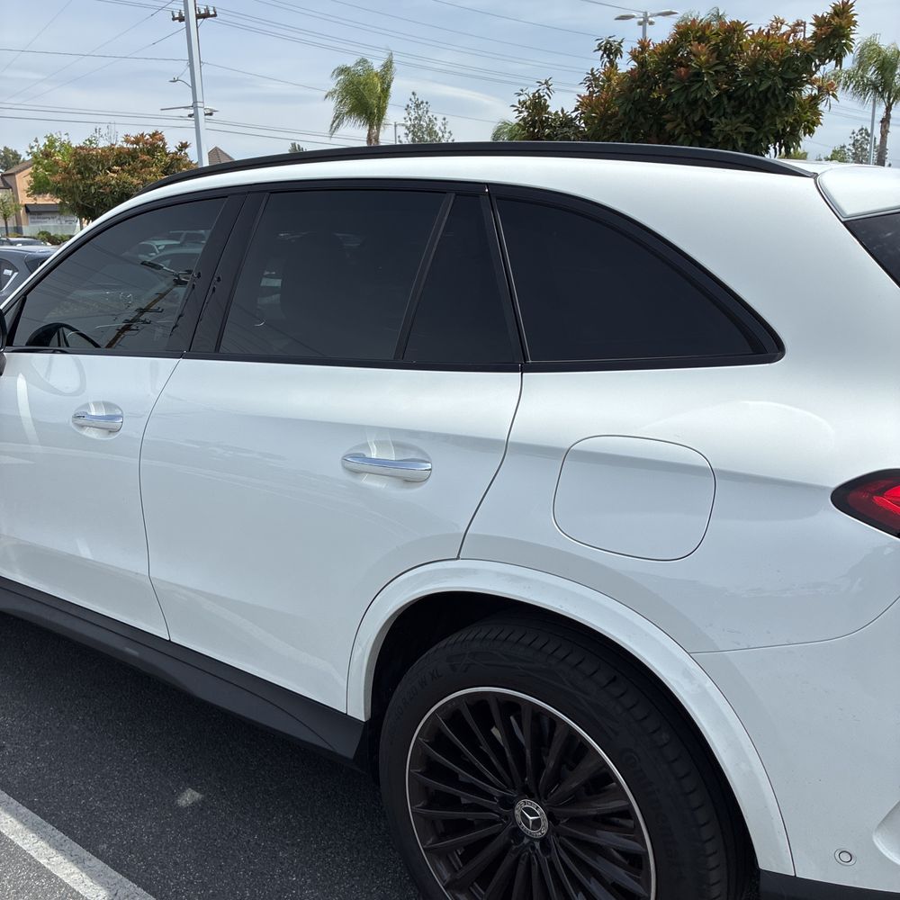 2025 Mercedes-Benz GLC 350e 4MATIC