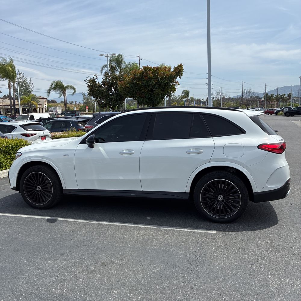2025 Mercedes-Benz GLC 350e 4MATIC