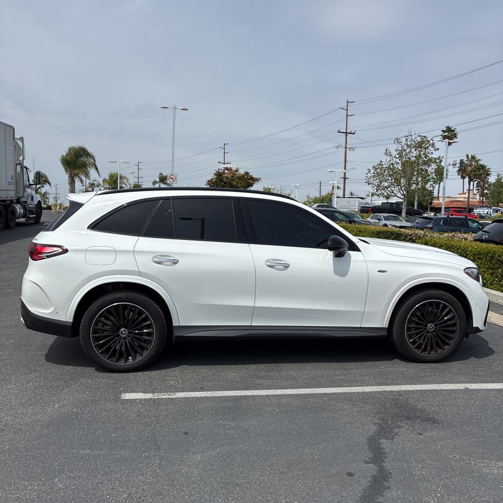 2025 Mercedes-Benz GLC 350e 4MATIC