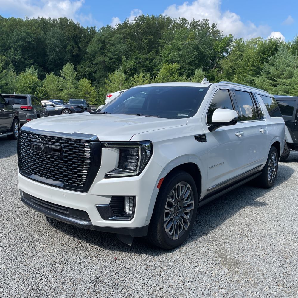 2023 GMC Yukon XL Denali Ultimate