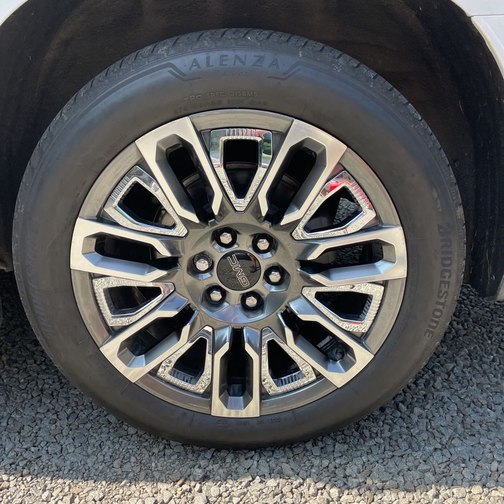 2023 GMC Yukon XL Denali Ultimate