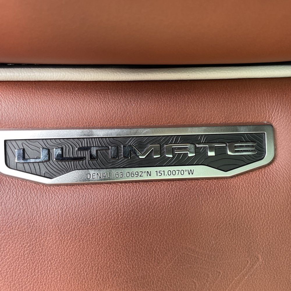 2023 GMC Yukon XL Denali Ultimate