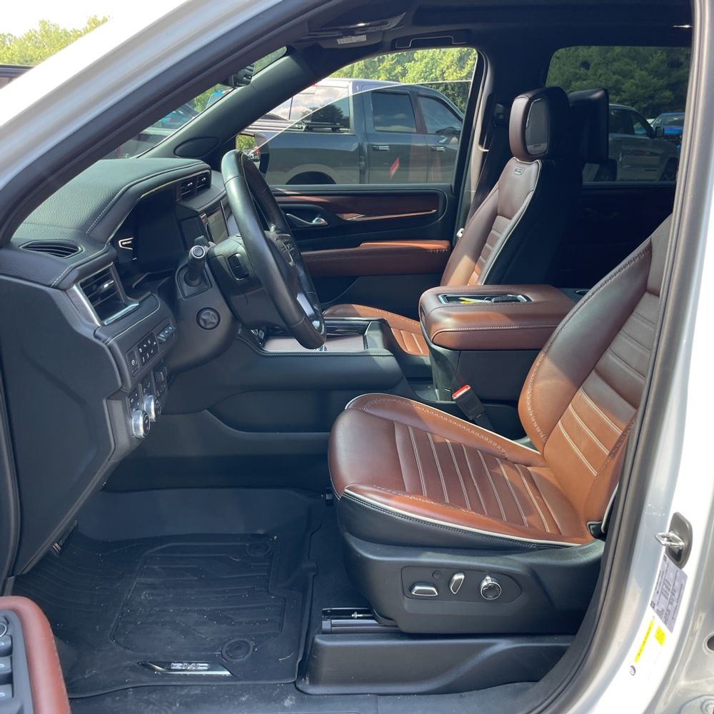 2023 GMC Yukon XL Denali Ultimate