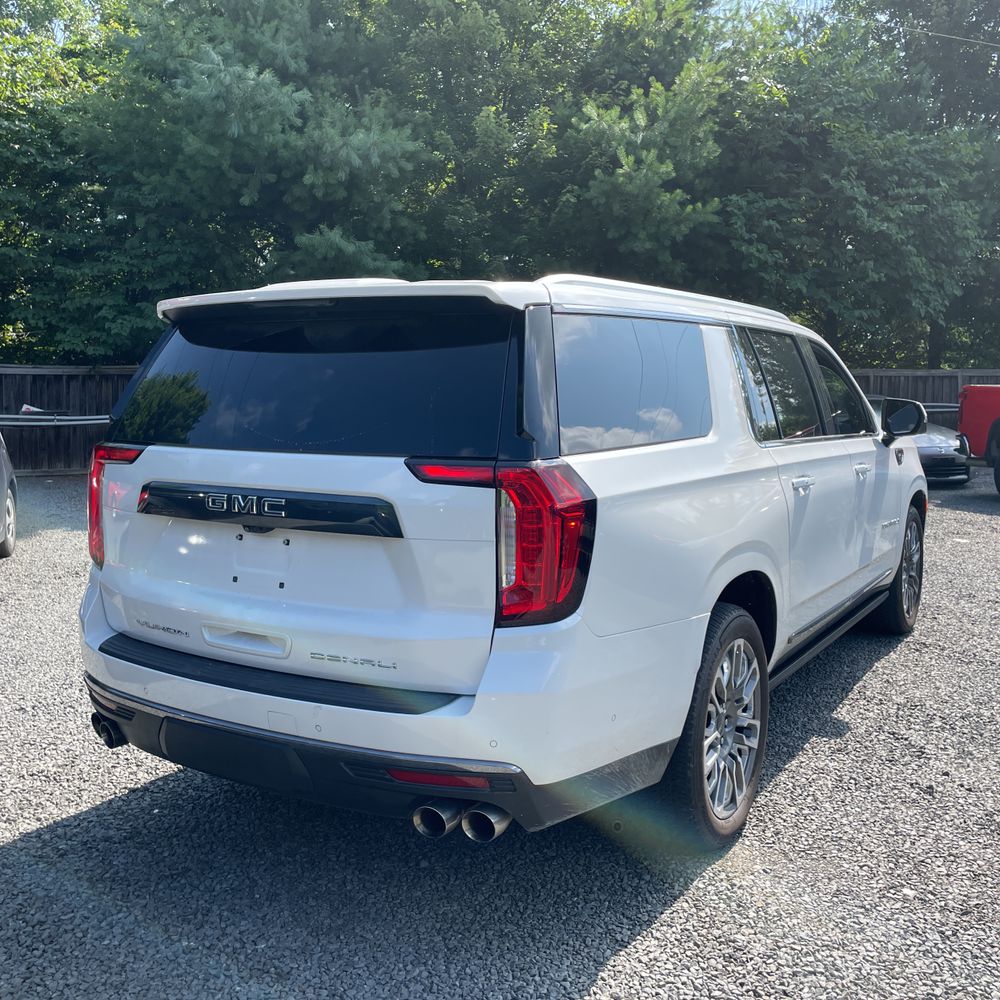 2023 GMC Yukon XL Denali Ultimate