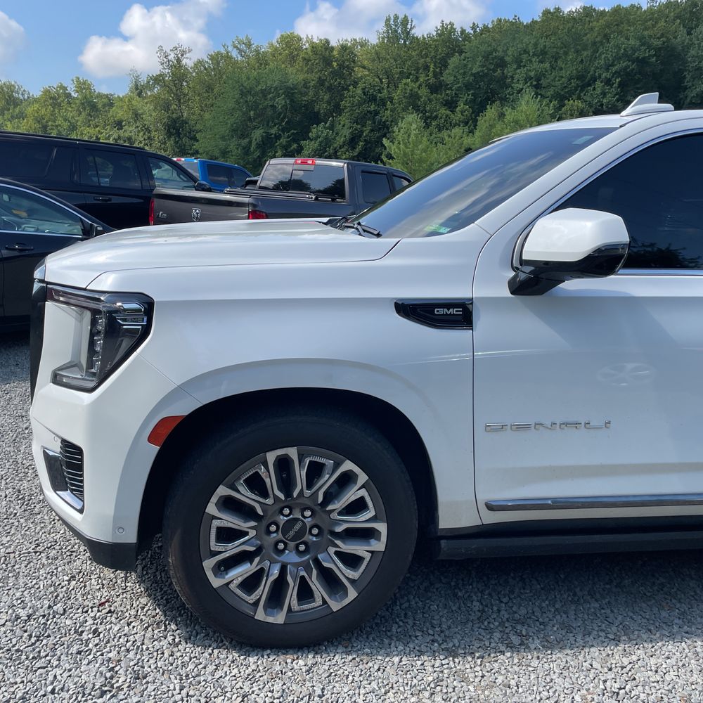 2023 GMC Yukon XL Denali Ultimate
