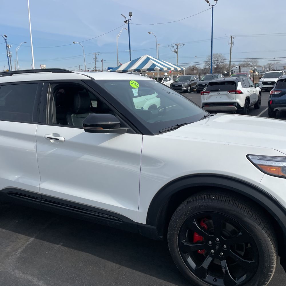 2024 Ford Explorer ST