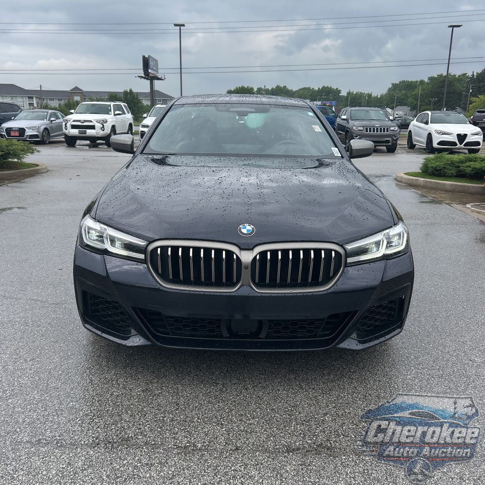 2023 BMW 5-Series M550xi