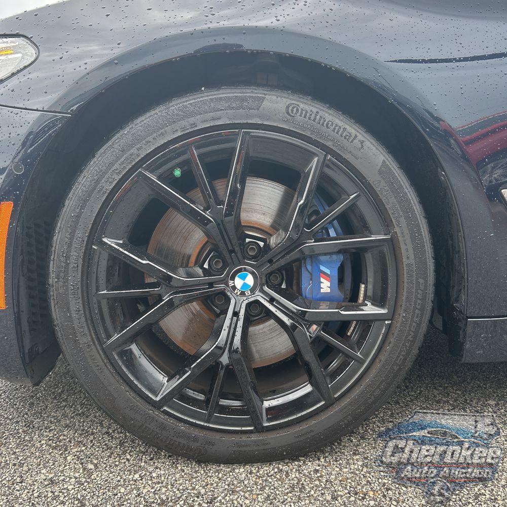 2023 BMW 5-Series M550xi