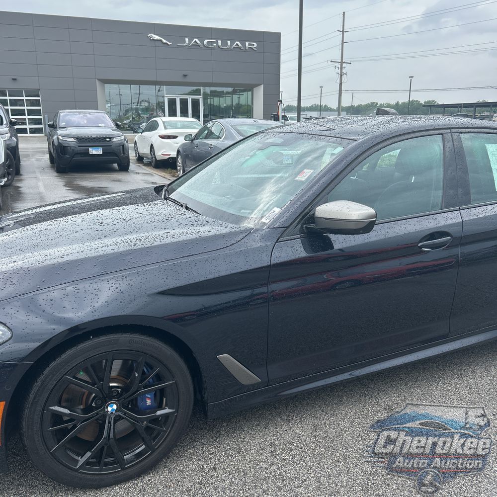 2023 BMW 5-Series M550xi